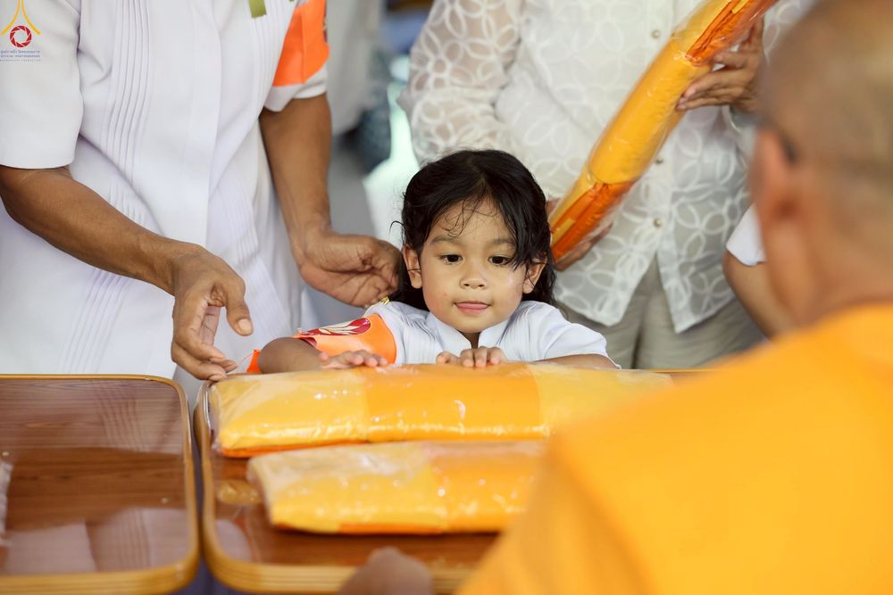 ภาพ No.255822:วันที่ 14 ตุลาคม พ.ศ. 2568 พิธีทอดกฐินสามัคคีทั่วไทย 30,000 วัด โดยคณะศิษยานุศิษย์ บูชาธรรม 81 ปี หลวงพ่อธัมมชโย ณ ศูนย์ปฏิบัติธรรมชัยนาท ต.ธรรมามูล อ.ชัยนาท จ.ชัยนาท