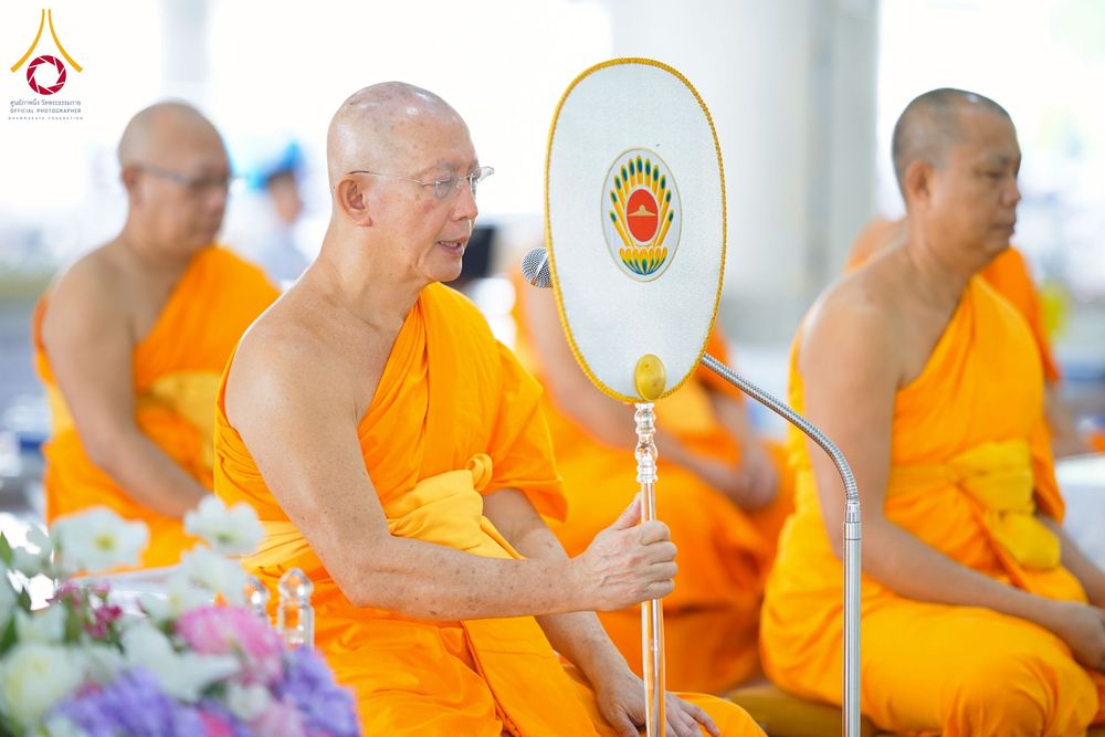 ภาพ No.243807:วันที่ 6 กันยายน พ.ศ. 2568 พิธีถวายภัตตาหารเมนูสวรรค์ เพื่อการบรรลุธรรม ณ หอฉันคุณยายอาจารย์ฯ วัดพระธรรมกาย