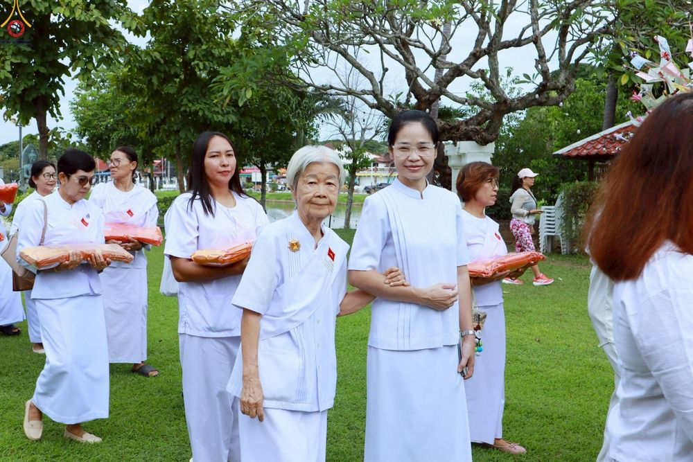 ภาพ No.266644:วันที่ 18 ตุลาคม พ.ศ. 2568 พิธีทอดกฐินสามัคคีทั่วไทย ณ วัดตระพังทอง ตำบลเมืองเก่า อำเภอเมือง จังหวัดสุโขทัย โดยคณะศิษยานุศิษย์ บูชาธรรม 81 ปี หลวงพ่อธัมมชโย