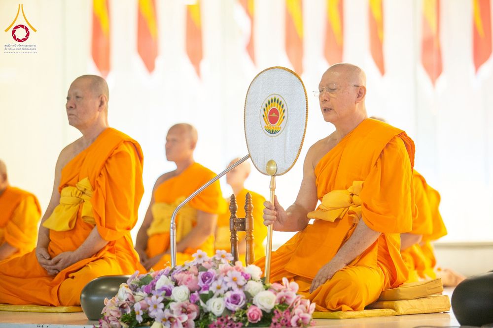 ภาพ No.256734:วันที่ 5 ตุลาคม พ.ศ. 2568 พิธีตักบาตร ข้าวสารอาหารแห้ง ณ บ้านแก้วเรือนทองคุณยายฯ สภาธรรมกายสากล วัดพระธรรมกาย