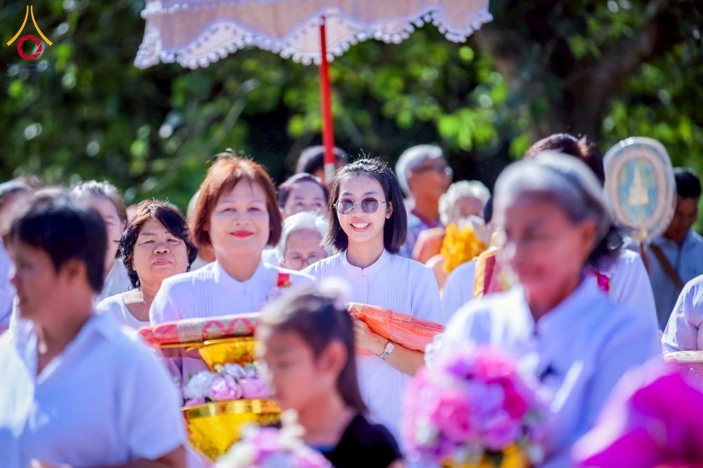 ภาพ No.275397:วันที่ 5 พฤศจิกายน พ.ศ. 2568 พิธีทอดกฐินสามัคคีทั่วไทย ณ วัดหนองสระแก ต.บึงกอก อ.บางระกำ จ.พิษณุโลก โดยคณะศิษยานุศิษย์ บูชาธรรม 81 ปี หลวงพ่อธัมมชโย