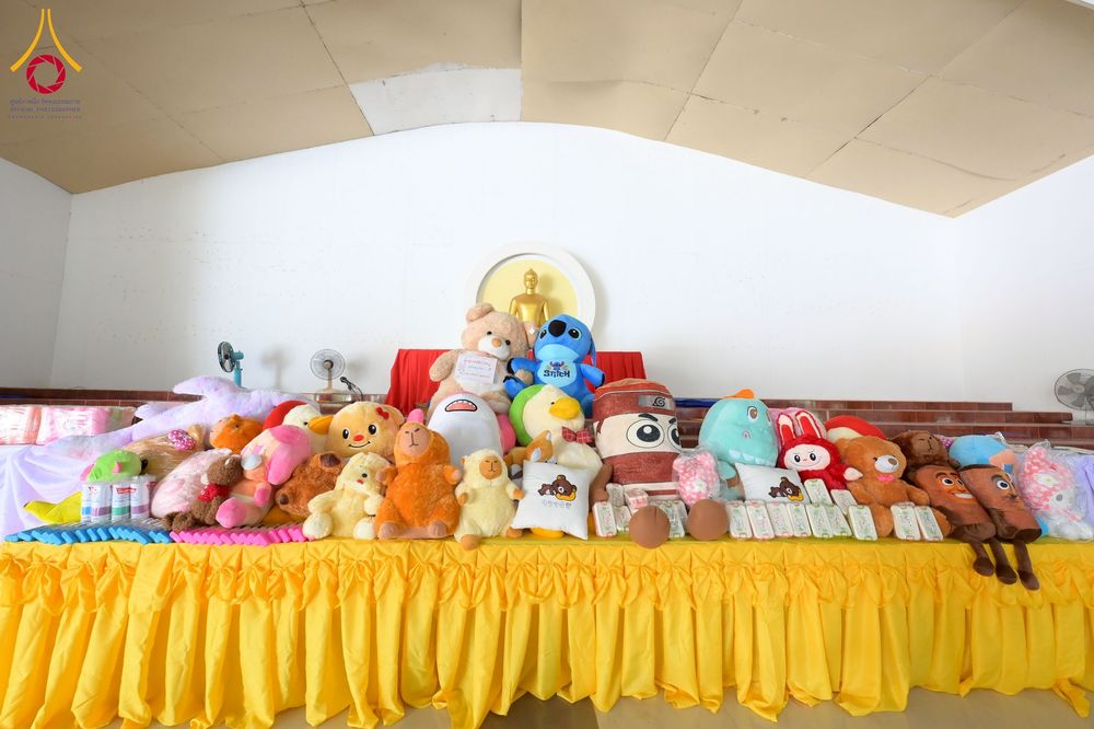 ภาพ No.274827:วันที่ 28 พฤศจิกายน พ.ศ. 2568 รวมพลังเด็กดี V-Star ผู้นำฟื้นฟูศีลธรรมโลก ประจำปี 2568 จังหวัดอุบลราชธานี ณ วัดป่าอุบลแก้ว อ.วารินชำราบ จ.อุบลราชธานี