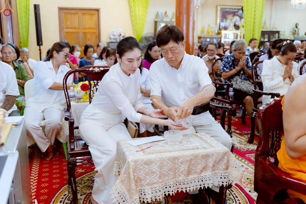 ภาพ No.261407:วันที่ 19 ตุลาคม พ.ศ. 2568 พิธีทอดกฐินสามัคคีทั่วไทย 30,000 วัด โดยคณะศิษยานุศิษย์ บูชาธรรม 81 ปี หลวงพ่อธัมมชโย ณ วัดโฆษิตวิหาร จ.ภูเก็ต