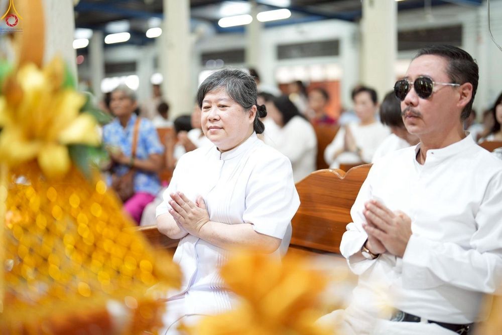 ภาพ No.258672:วันที่ 19 ตุลาคม พ.ศ. 2568 พิธีทอดกฐินสามัคคีทั่วไทย 30,000 วัด โดยคณะศิษยานุศิษย์ บูชาธรรม 81 ปี หลวงพ่อธัมมชโย ณ วัดอินทอารี อ.ลาดบัวหลวง จ.พระนครศรีอยุธยา