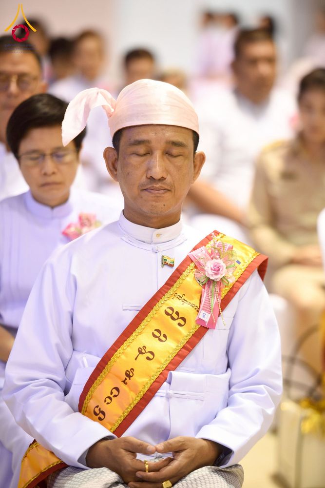 ภาพ No.232116:วันอาทิตย์ที่ 6 กรกฏาคม พ.ศ. 2568 พิธีมอบโล่เกียรติคุณ สวดธัมมจักกัปปวัตตนสูตร และรางวัลโครงการผู้นำแสงสว่างออนไลน์ ณ ห้องแก้วสารพัดนึก1 สภาธรรมกายสากล วัดพระธรรมกาย