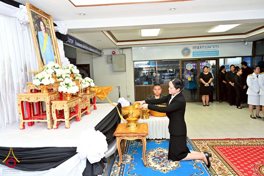 ภาพ No.260855:อำเภอคลองหลวง จัดพิธีสรงน้ำพระบรมศพ สมเด็จพระนางเจ้าสิริกิติ์ พระบรมราชินีนาถ พระบรมราชชนนีพันปีหลวง  ด้วยสำนึกในพระมหากรุณาธิคุณตราบนิจนิรันดร์ วันที่ 26 ตุลาคม พ.ศ. 2568 เวลา 09.30 น. ณ ที่ว่าการอำเภอคลองหลวง จังหวัดปทุมธานี