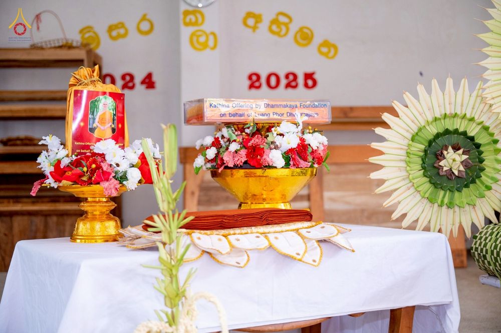 ภาพ No.262963:วันที่ 22 ตุลาคม พ.ศ. 2568 พิธีทอดกฐินสมทบ วัดกัลยาณมิตรต่างประเทศ  บูชาธรรม 81 ปี หลวงพ่อธัมมชโย ณ วัดโกฮอน ราชมหาวิหารายา และวัดศรีสุธรรมมารามายา   เมืองมาตะเล ประเทศศรีลังกา 