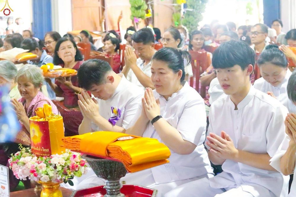 ภาพ No.258944:วันที่ 19 ตุลาคม พ.ศ. 2568 พิธีทอดกฐินสามัคคีทั่วไทย 30,000 วัด โดยคณะศิษยานุศิษย์ บูชาธรรม 81 ปี หลวงพ่อธัมมชโย ณ วัดบ้านยาง อ.เมือง จ.นครปฐม