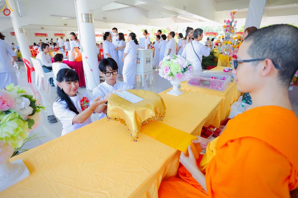 ภาพ No.265577:วันเสาร์ที่ 18 ตุลาคม พ.ศ. 2568 พิธีทอดกฐินสามัคคี ประจำปี 2568 “กฐินครัวมหาทาน” ณ ศูนย์อบรมเยาวชนบางปะหัน ตำบลหันสัง อำเภอบางปะหัน จังหวัดพระนครศรีอยุธยา