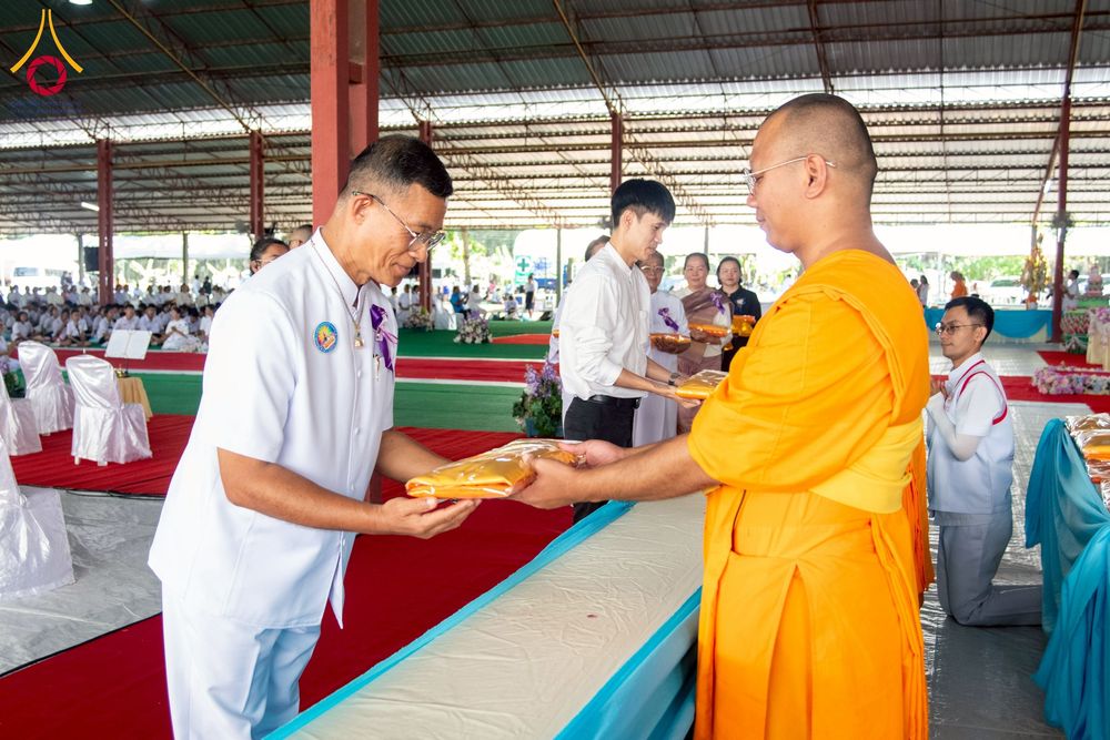 ภาพ No.265964:วันพุธที่ 5 พฤศจิกายน พ.ศ. 2568 (วันพระ ขึ้น 15 ค่ำ เดือน 12) พิธีทอดกฐิน ณ พุทธอุทยานนานาชาติ  อ.โพนพิสิย จ.หนองคาย