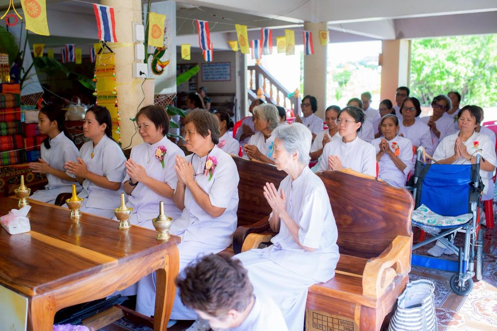 ภาพ No.262151:วันที่ 22 ตุลาคม พ.ศ. 2568 พิธีทอดกฐินสามัคคีทั่วไทย 30,000 วัด โดยคณะศิษยานุศิษย์ บูชาธรรม 81 ปี หลวงพ่อธัมมชโย ณ วัดดอนคนฑา อ.บัวใหญ่ จ.นครราชสีมา