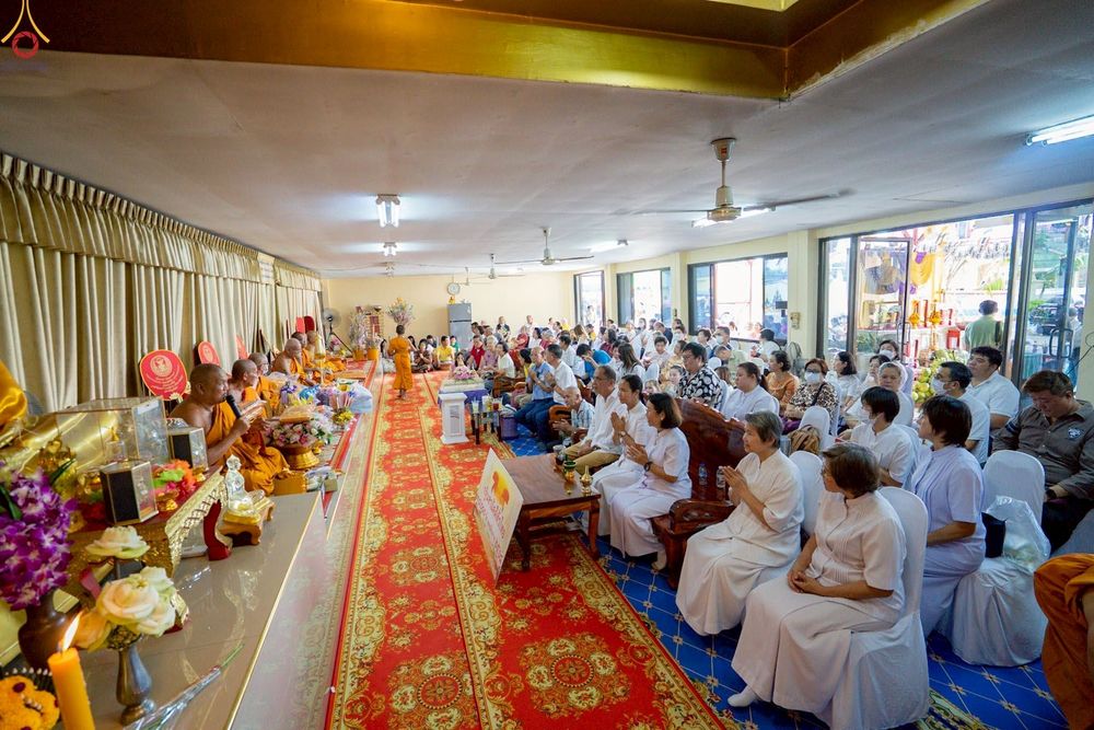 ภาพ No.259192:วันที่ 19 ตุลาคม พ.ศ. 2568 พิธีทอดกฐินสามัคคีทั่วไทย 30,000 วัด โดยคณะศิษยานุศิษย์ บูชาธรรม 81 ปี หลวงพ่อธัมมชโย ณ วัดตะเข้ (โคกพระเถร) แขวงบางระมาด  เขตตลิ่งชัน กรุงเทพมหานคร