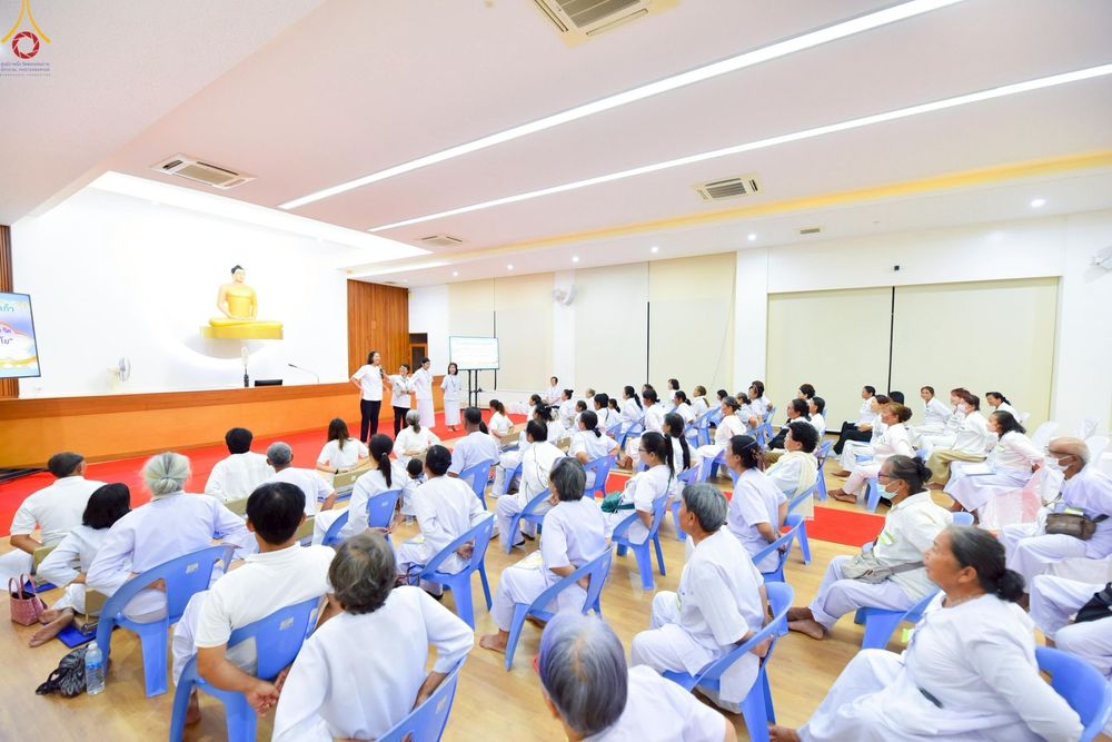 ภาพ No.250024:วันที่ 26-28 กันยายน พ.ศ. 2568 โครงการอบรมอุบาสกแก้ว อุบาสิกาแก้ว รุ่นที่ 3 ตัวแทนทอดกฐินสามัคคีทั่วไทย 30,000 วัด ณ ศูนย์ปฏิบัติธรรมจันทบุรี จ.จันทบุรี
