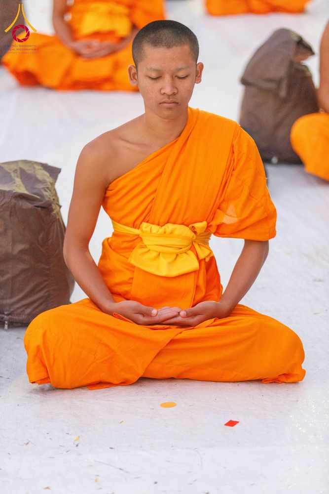 ภาพ No.191652:พระธรรมยาตราปฏิบัติธรรม และถ่ายภาพหมู่ประวัติศาสตร์ ณ อนุสรณ์สถานคลองบางนางแท่น อ.สามพราน จ.นครปฐม ในโครงการธรรมยาตรา กตัญญูบูชา มหาปูชนียาจารย์ พระมงคลเทพมุนี(สด จนฺทสโร) พระผู้ปราบมาร อนุสรณ์สถาน 7 แห่ง ปีที่ 13 วันที่ 8 มกราคม พ.ศ. 2568
