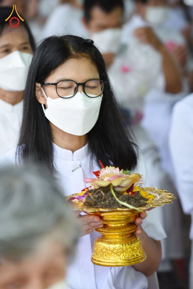 ภาพ No.76467:พิธีกลั่นแผ่นดิน โปรยดอกไม้ ขนทรายเข้าศูนย์ เพื่อสร้างอาคารปฏิบัติธรรม 80 ปี หลวงพ่อธัมมชโย  ณ ศูนย์ปฏิบัติธรรมวิหารแดง ตำบลเจริญธรรม อำเภอวิหารแดง จ.สระบุรี วันอาทิตย์ที่ 19 กุมภาพันธ์ พ.ศ. 2566