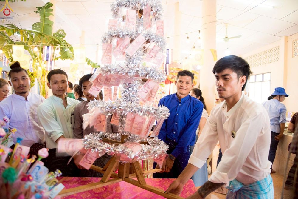 ภาพ No.262802:วันที่ 19 ตุลาคม พ.ศ. 2568 พิธีทอดกฐินสามัคคีทั่วไทย 30,000 วัด โดยคณะศิษยานุศิษย์ บูชาธรรม 81 ปี หลวงพ่อธัมมชโย ณ วัดนาหนอง ต.นาหูกวาง อ.ทับสะแก จ.ประจวบคีรีขันธ์