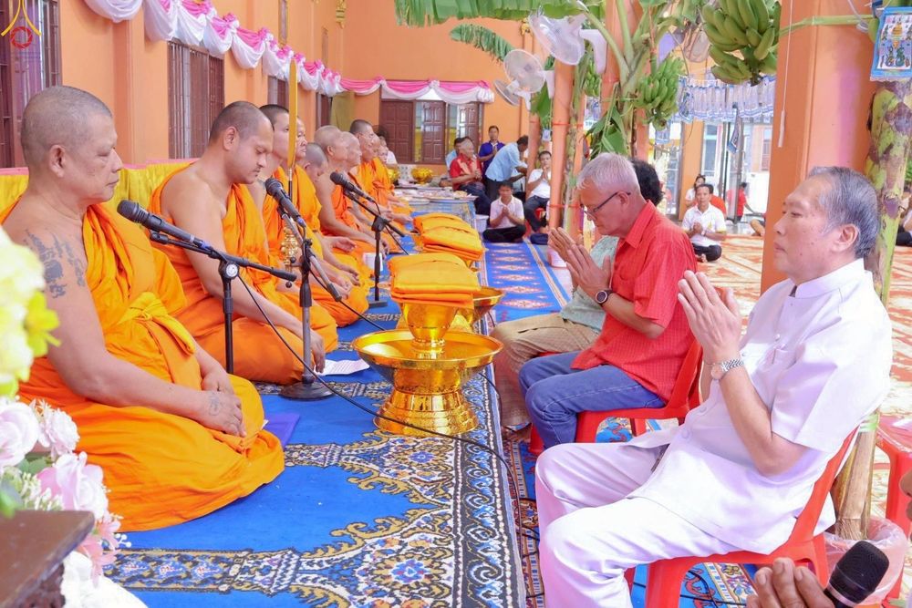 ภาพ No.260098:วันที่ 19 ตุลาคม พ.ศ. 2568 พิธีทอดกฐินสามัคคีทั่วไทย 30,000 วัด โดยคณะศิษยานุศิษย์ บูชาธรรม 81 ปี หลวงพ่อธัมมชโย ณ วัดปากคลองมอญ อ.บางเสาธง จ.สมุทรปราการ