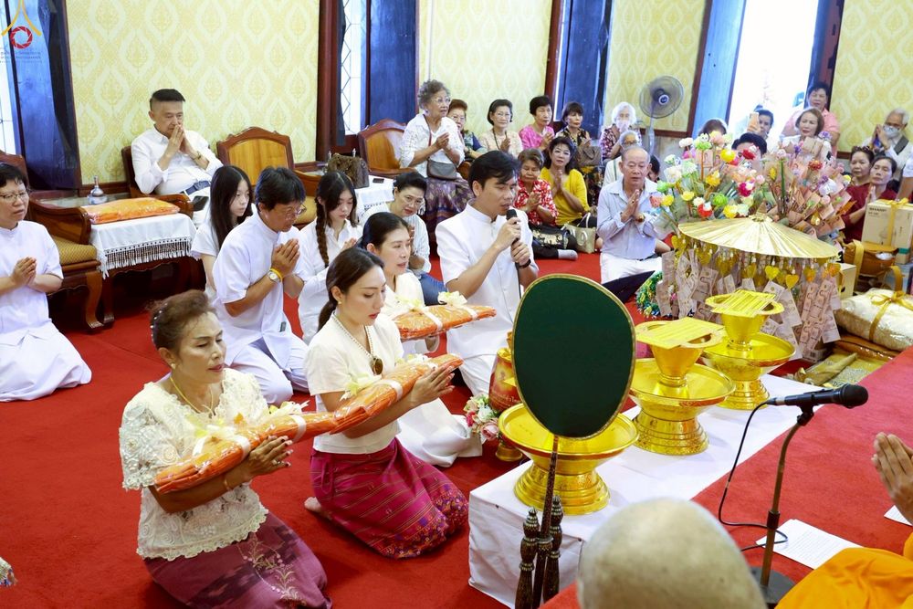 ภาพ No.253211:วันที่ 12 ตุลาคม พ.ศ. 2568 พิธีทอดกฐินสามัคคีทั่วไทย 30,000 วัด โดยคณะศิษยานุศิษย์ บูชาธรรม 81 ปี หลวงพ่อธัมมชโย ณ วัดบางขุนนนท์ แขวงบางขุนนนท์ เขตบางกอกน้อย กรุงเทพมหานคร