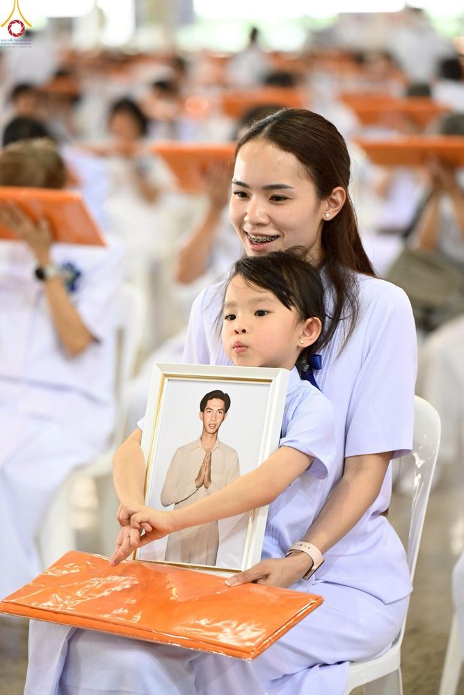 ภาพ No.251523:วันที่ 10 ตุลาคม พ.ศ. 2568 พิธีทอดผ้าป่าสมทบกฐินวัดพระธรรมกาย และสมทบกฐิน 30,000 กว่าวัดทั่วประเทศ ครั้งที่ 3 ณ สภาธรรมกายสากล วัดพระธรรมกาย