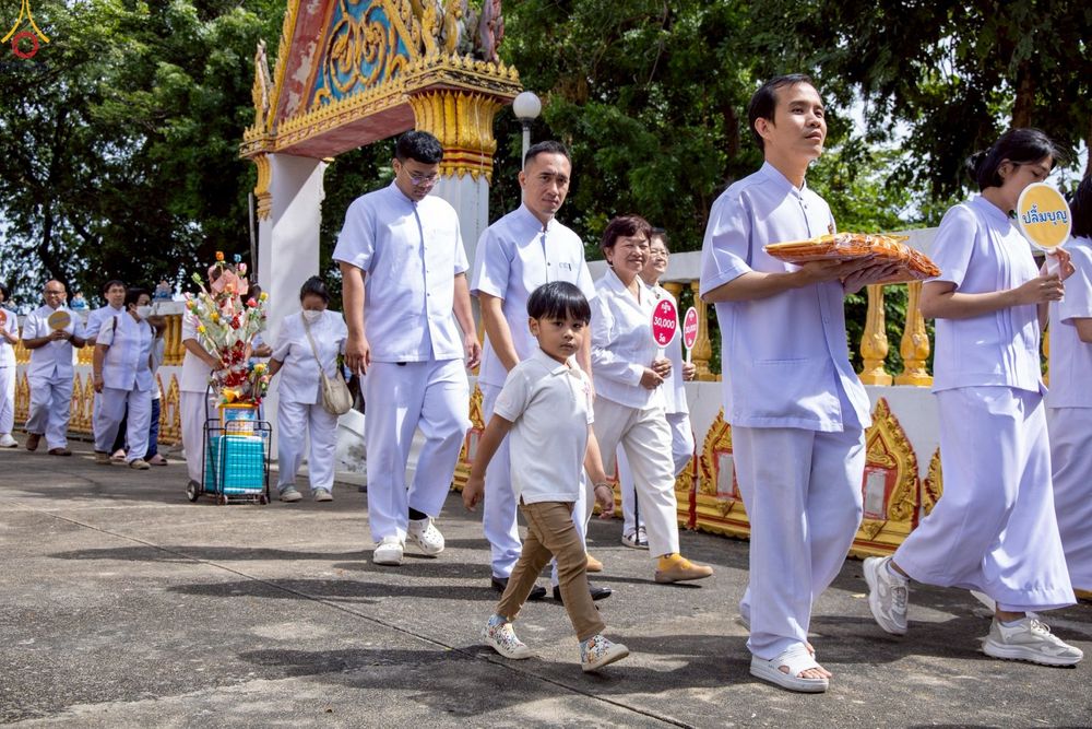 ภาพ No.264092:วันที่ 23 ตุลาคม พ.ศ. 2568 พิธีทอดกฐินสามัคคีทั่วไทย 30,000 วัด โดยคณะศิษยานุศิษย์ บูชาธรรม 81 ปี หลวงพ่อธัมมชโย ณ วัดบ่อน้ำจืด อ.กำแพงแสน จ.นครปฐม