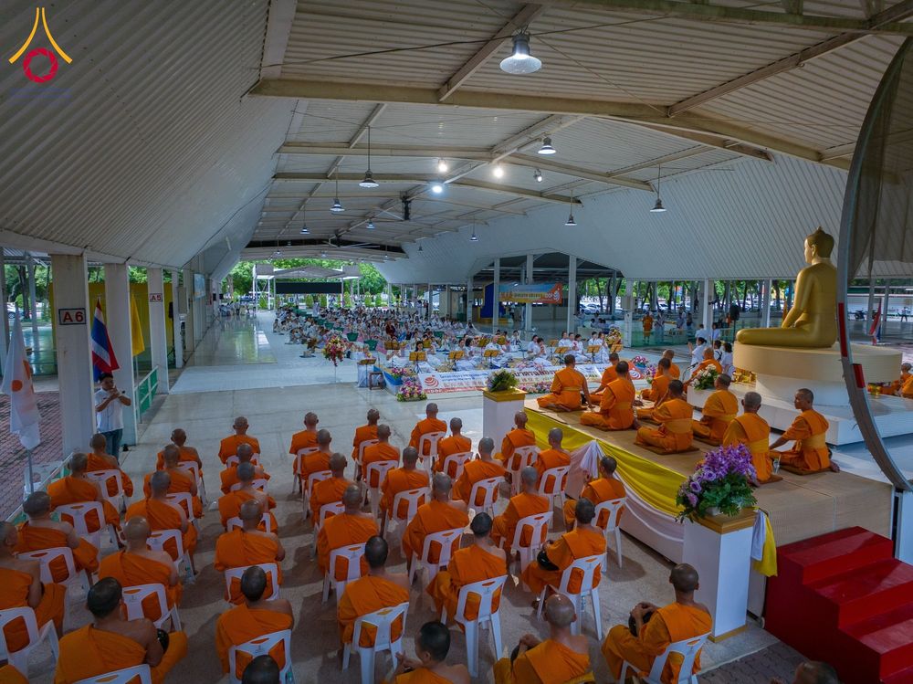 ภาพ No.144246:พิธีตักบาตรพระใหม่  โครงการบรรพชาอุปสมบทหมู่ ธรรมทายาทนานาชาติ (ภาษาจีน) ณ อาคารโถงช้าง วัดพระธรรมกาย วันอาทิตย์ที่ 14 กรกฎาคม พ.ศ. 2567