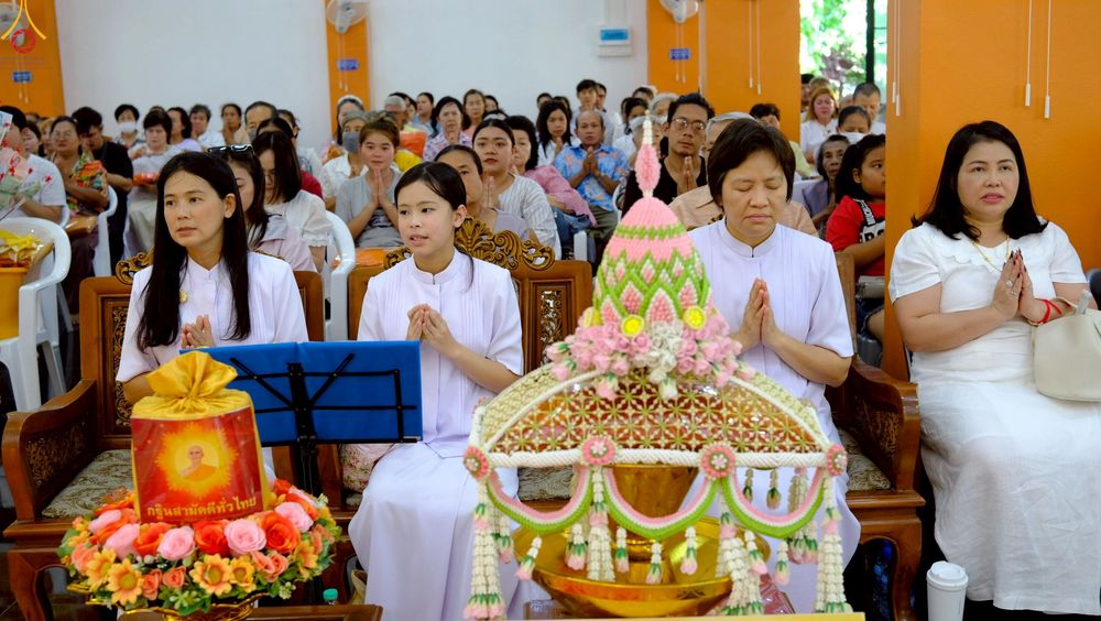 ภาพ No.258060:วันที่ 18 ตุลาคม พ.ศ. 2568 พิธีทอดกฐินสามัคคีทั่วไทย 30,000 วัด โดยคณะศิษยานุศิษย์ บูชาธรรม 81 ปี หลวงพ่อธัมมชโย ณ วัดสนมไทย อ.หนองแค จ.สระบุรี