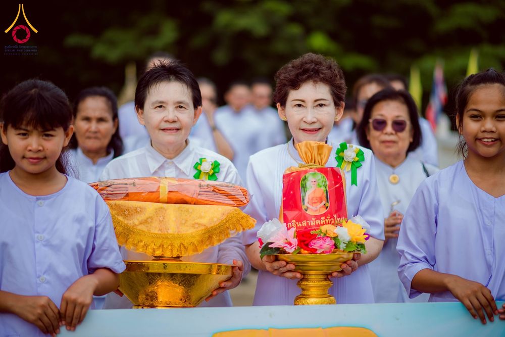 ภาพ No.177181:พิธีทอดกฐิน ณ วัดตรีมิตรประดิษฐาราม ต.รางหวาย อ.พนมทวน จ.กาญจนบุรี ในโครงการทอดกฐินสามัคคีทั่วไทย 30,000 วัด บูชาธรรม 80 ปี หลวงพ่อธัมมชโย โดยคณะศิษยานุศิษย์วัดพระธรรมกาย วันที่ 15 พฤศจิกายน พ.ศ. 2567