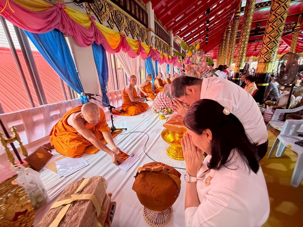 ภาพ No.250153:วันพุธที่ 8 ตุลาคม พ.ศ. 2568 พิธีทอดกฐินสามัคคีทั่วไทย 30,000 วัด โดยคณะศิษยานุศิษย์ บูชาธรรม 81 ปี หลวงพ่อธัมมชโย ณ วัดดอนไก่ดี อ.กระทุ่มแบน จ.สมุทรสาคร