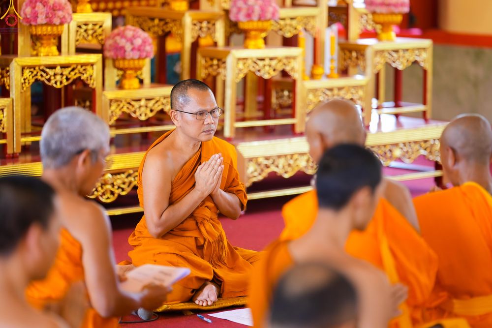 ภาพ No.280463:วันที่ 4 ธันวาคม พ.ศ. 2568 พิธีอุปสมบทหมู่ ในโครงการบวชบูชาธรรมมหาปูชนียาจารย์ 4 วัด ในจังหวัดบุรีรัมย์