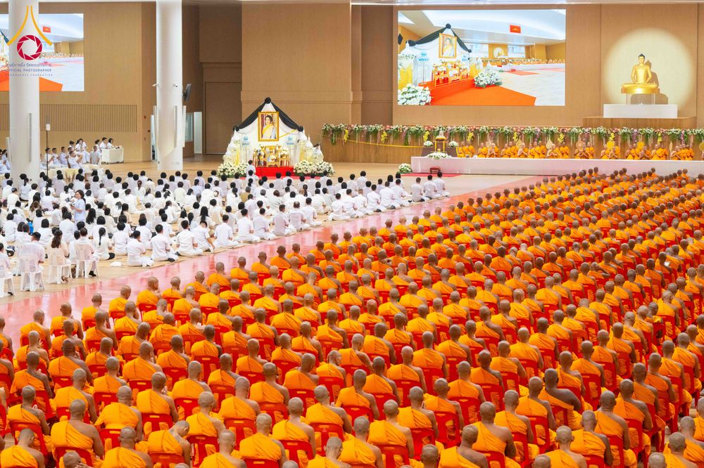 ภาพ No.306428:วันที่ 31 มกราคม พ.ศ. 2569  พิธีบำเพ็ญกุศล 100 วัน เพื่ออุทิศถวายแด่  สมเด็จพระนางเจ้าสิริกิติ์ พระบรมราชินีนาถ พระบรมราชชนนีพันปีหลวง ณ ห้องแก้วสารพัดนึก2 วัดพระธรรมกาย ปทุมธานี