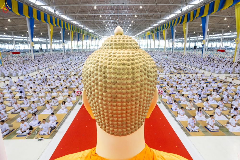 ภาพ No.341923:วันพุธที่ 29 กรกฎาคม พ.ศ. 2569 พิธีประดิษฐานพระบรมสารีริกธาตุภายในเกศดอกบัวตูมองค์พระธรรมกายเพื่ออัญเชิญไปประดิษฐาน  วัดพุทธสันติวัน ธรรมชัย เมืองนาคปูร์ รัฐมหาราษฏระ ประเทศอินเดีย ณ  วัดพระธรรมกาย จ.ปทุมธานี