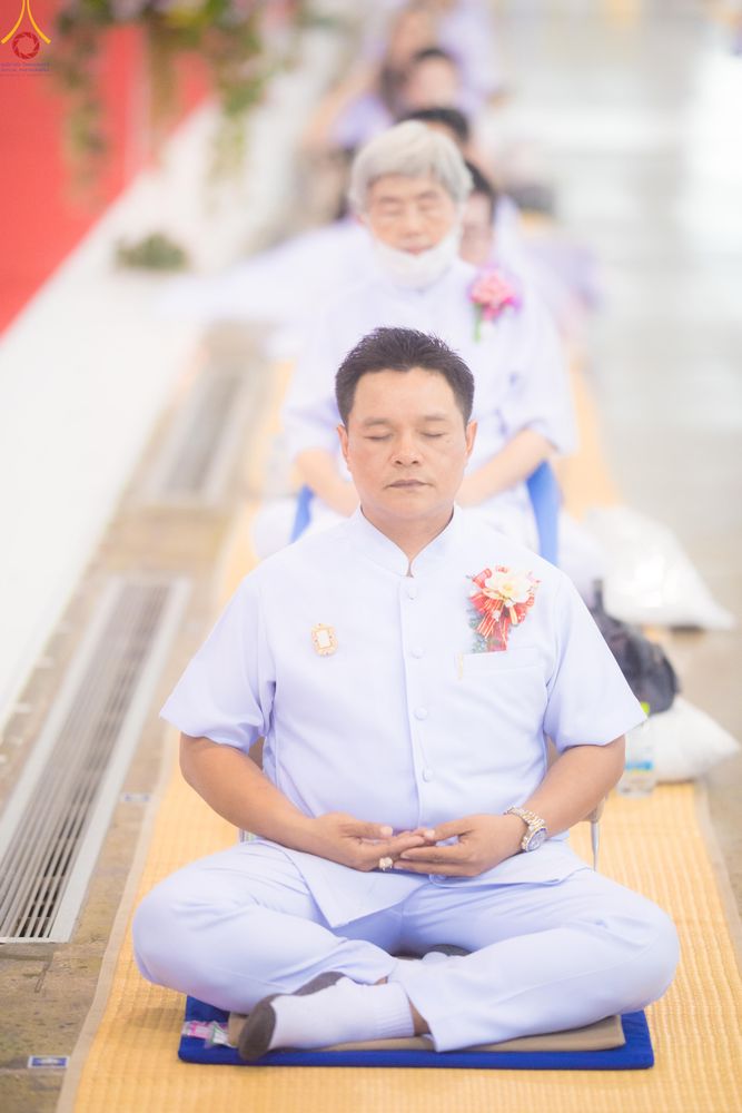 ภาพ No.286276:วันอาทิตย์ที่ 13 กรกฎาคม พ.ศ.2568 พิธีปฎิบัติธรรม และพิธีจุดเทียนใจ ไฟนิรันดร์ อนันตชัย ณ สภาธรรมกายสากล วัดพระธรรมกาย