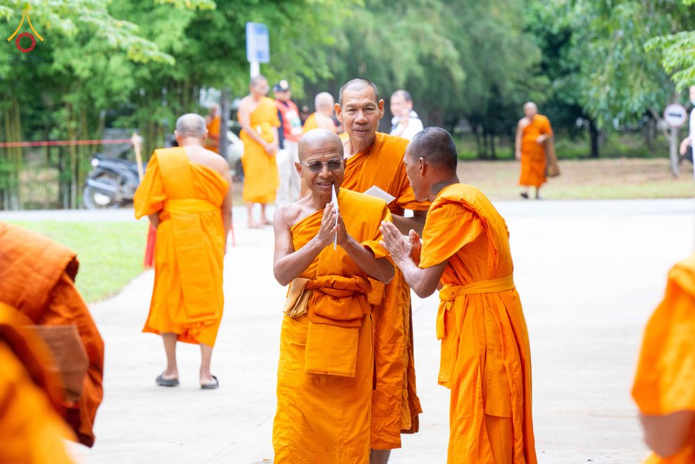 ภาพ No.342648:วันเสาร์ที่ 8 สิงหาคม พ.ศ. 2569  พิธีทักษิณานุปทาน แด่บรรพชนตระกูลผ่องสวัสดิ์และหมู่ญาติที่ล่วงลับไปแล้ว ครั้งที่ 21 ณ พระมหาเจดีย์ทัตตชีโว ศูนย์อบรมเยาวชนกาญจนบุรี