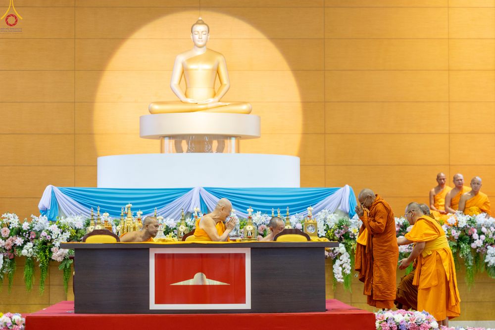 ภาพ No.327783:วันที่ 3 พฤษภาคม พ.ศ.2569 พิธีรับมอบพระบรมสารีริกธาตุ จากสาธารณรัฐแห่งสหภาพเมียนมา ณ ห้องแก้วสารพัดนึก วัดพระธรรมกาย