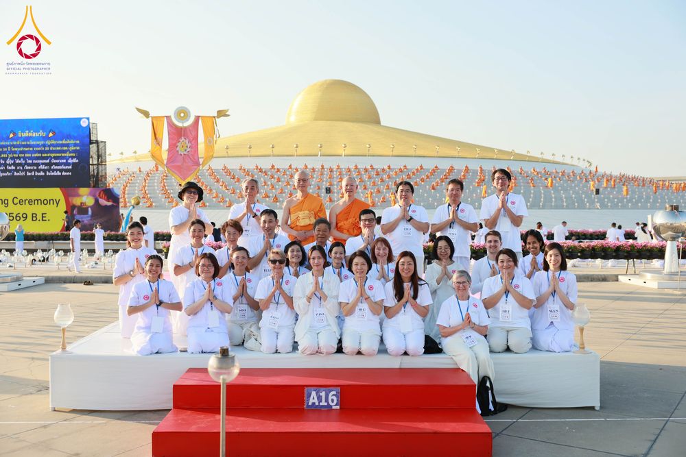 ภาพ No.312010:วันอังคารที่ 3 มีนาคม พ.ศ.2569 พิธีเวียนประทักษิณและจุดมาฆประทีป ณ ลานธรรมพระมหาธรรมกายเจดีย์ วัดพระธรรมกาย