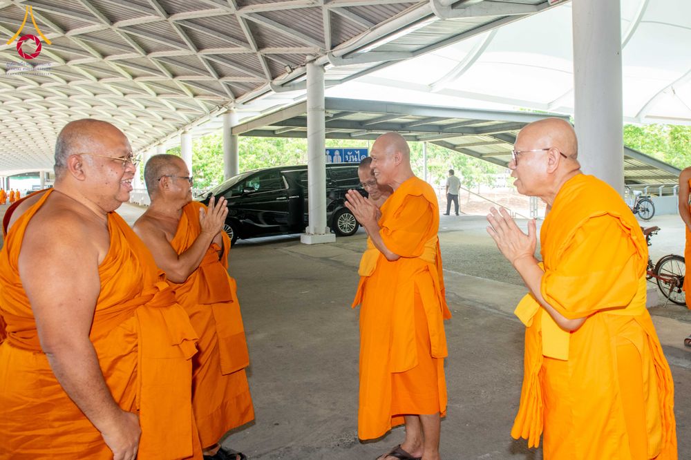 ภาพ No.316447:วันอาทิตย์ที่ 29 มีนาคม พ.ศ. 2569 พิธีทอดผ้าบังสุกุลและพิธีชำระร่าง โยมพ่อณรงค์ จินตมากุล  สิริอายุ 99 ปี 11 เดือน โยมบิดา พระครูปลัดรัตนวีรวัฒน์ (รังสฤษดิ์ อิทฺธิจินตโก) ที่ปรึกษาเจ้าคณะจังหวัดปทุมธานี เจ้าอาวาสวัดพระธรรมกาย  ณ ฌาปนสถานชั่วคราว ทางเข้า 