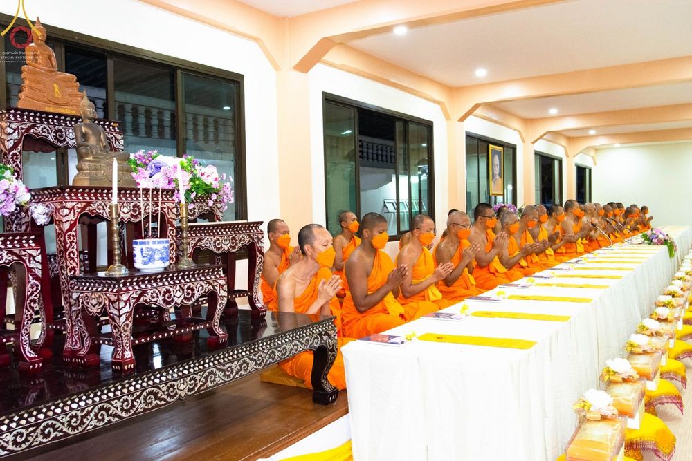 ภาพ No.72874:พิธีถวายภัตตาหารเป็นสังฆทาน แด่คณะพระธรรมยาตราฯ ในโครงการธรรมยาตรากตัญญูบูชา มหาปูชนียาจารย์ พระมงคลเทพมุนี(สด จนฺทสโร) พระผู้ปราบมาร อนุสรณ์สถาน 7 แห่ง ปีที่ 11 วันที่ 20 มกราคม พ.ศ. 2566