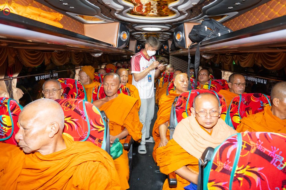 ภาพ No.323542:วันที่ 22 เมษายน พ.ศ.2569(วันคุ้มครองโลก) งานถวายมหาสังฆทาน 40,000 กว่าวัดทั่วประเทศ การเดินทางเข้าวัด , การต้อนรับปฏิสันถารพระสังฆาธิการ  ,  การจัดเตรียมภัตตาหาร , การลงทะเบียน