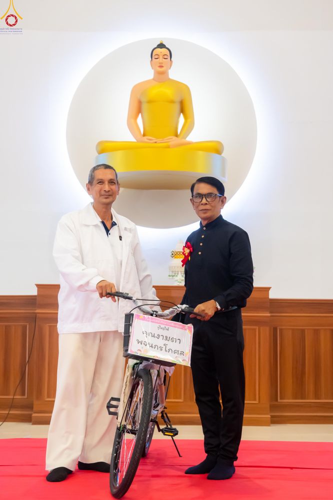 ภาพ No.283963:วันที่ 18 พฤศจิกายน พ.ศ. 2568 พิธีทอดกฐินสามัคคีทั่วไทย 30,000 วัด  โดยคณะศิษยานุศิษย์ บูชาธรรม 81 ปี  หลวงพ่อธัมมชโย  ณ วัดสวายสอ จ.บุรีรัมย์