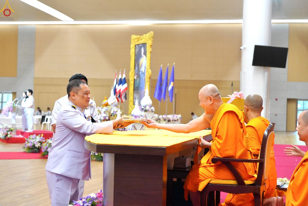 ภาพ No.311833:วันอังคารที่ 3 มีนาคม พ.ศ.2569 พิธีมอบโล่วัชรเกียรติยศ โครงการตอบปัญหาธรรมะทางก้าวหน้า ครั่งที่ 43, พิธีมอบโล่วัชรเกียรติยศ โครงการสอบตอบปัญหาศีลธรรม เพื่อสันติภาพโลก (World-Pec) ครั้งที่ 19 ณ สภาธรรมกายสากล วัดพระธรรมกาย