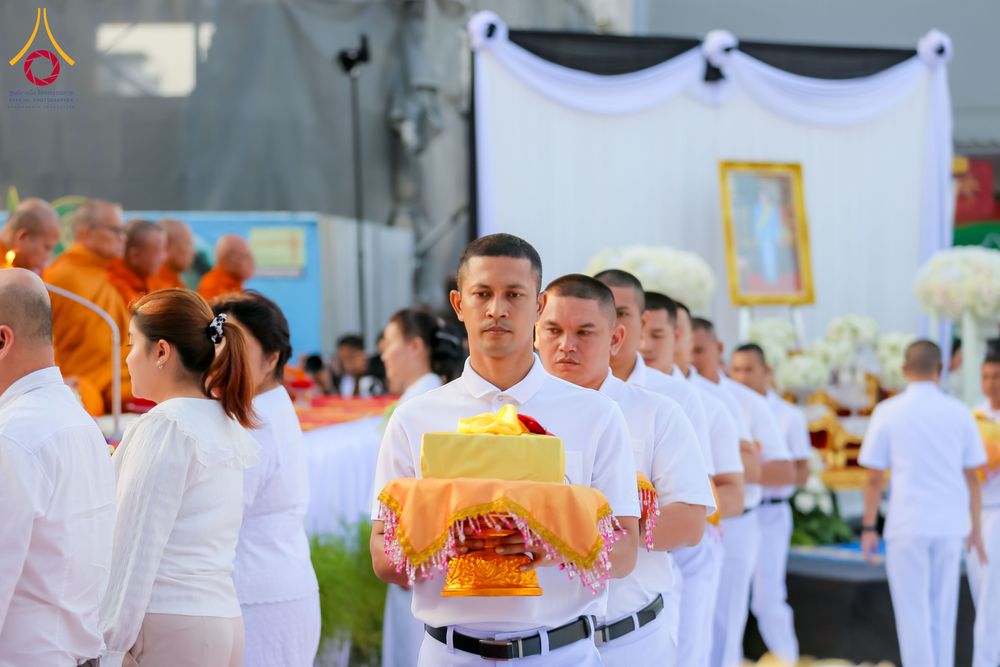 ภาพ No.313876:วันอาทิตย์ที่ 14 มีนาคม พ.ศ. 2569 ทำบุญเมืองหาดใหญ่ตักบาตรพระ 1,109 รูป เติมบุญใหญ่ หลังวิกฤตมหาอุทกภัย ณ ซุ้มประตูไชน่าทาวน์ ถนนศุภสารรังสรรค์ อ.หาดใหญ่ จ.สงขลา