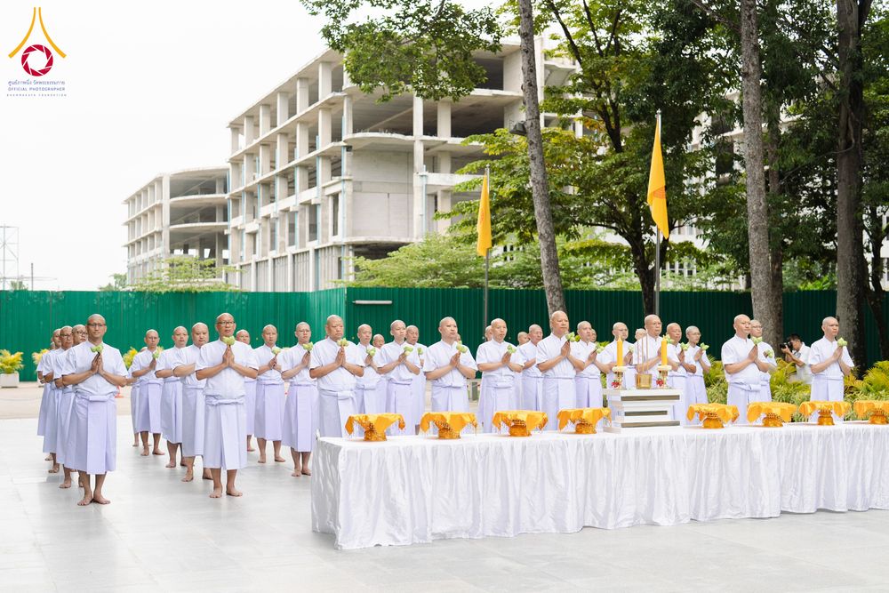 ภาพ No.286487:วันเสาร์ที่ 12 กรกฏาคม พ.ศ.2568 พิธีบรรพชาอุปสมบท  โครงการบรรพชาอุปสมบทหมู่ ธรรมทายาทนานาชาติ(ภาคภาษาจีน), โครงการบรรพชาสามเณร โรงเรียนนานาชาติ รุ่นที 14