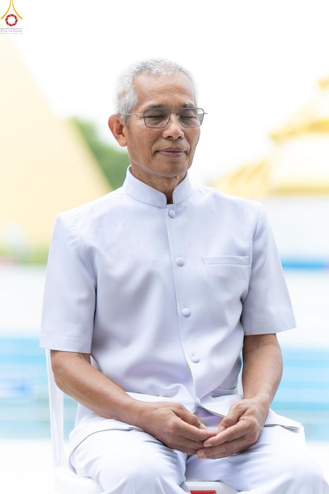 ภาพ No.330510:วันที่ 30 พฤษภาคม พ.ศ.2569 พิธีตัดปอยผมและปลงผม อุบาสกอุปสมบทอุทิศชีวิต 11 ท่าน (ภาพชุดที่ 2) ณ โบสถ์พระไตรปิฎก วัดพระธรรมกาย จังหวัดปทุมธานี