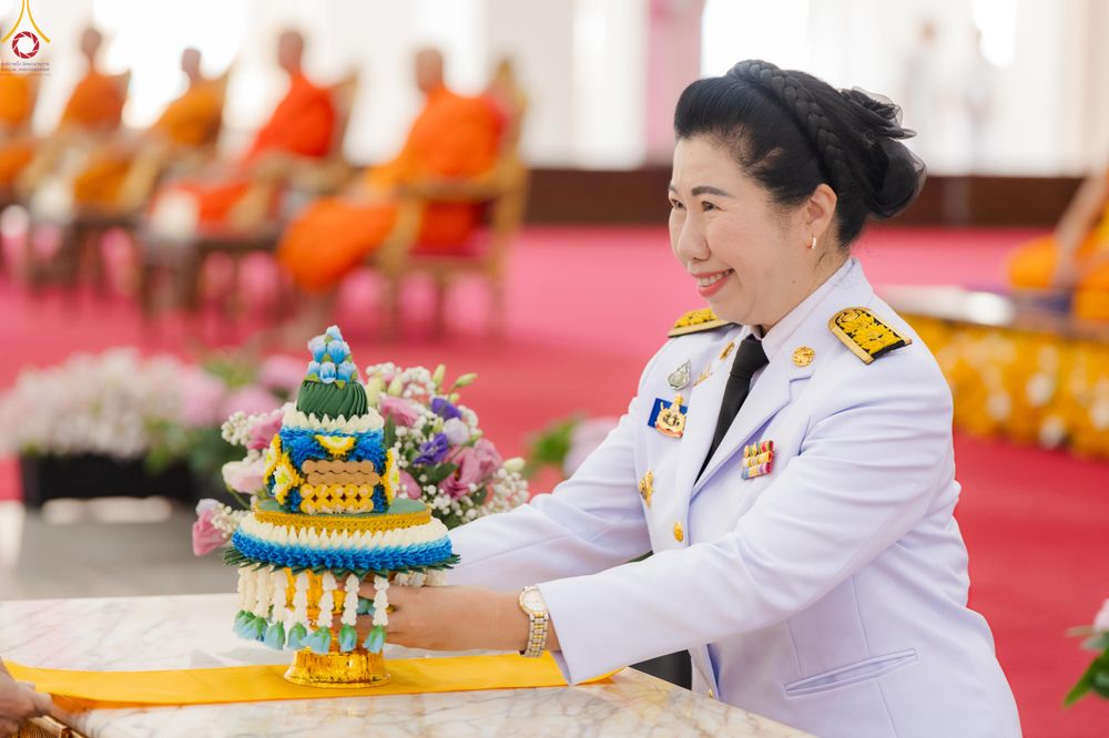 ภาพ No.331861:วันพฤหัสบดีที่ 4 มิถุนายน พ.ศ.2569 พิธีต้อนรับเปรียญธรรม 9 ประโยค และเปรียญธรรม 6 ประโยค  ณ อาคารธรรมสภา วัดบ้านขุน ต.บ่อหลวง อ.ฮอด จ.เชียงใหม่