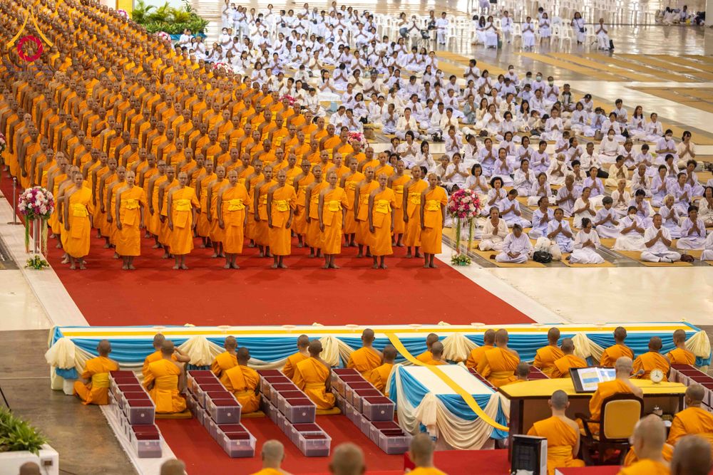 ภาพ No.308686:วันที่ 1 กุมภาพันธ์ พ.ศ. 2569 พิธีรับประกาศนียบัตร และพระของขวัญพระธรรมยาตรา ณ สภาธรรมกายสากล วัดพระธรรมกาย จ.ปทุมธานี