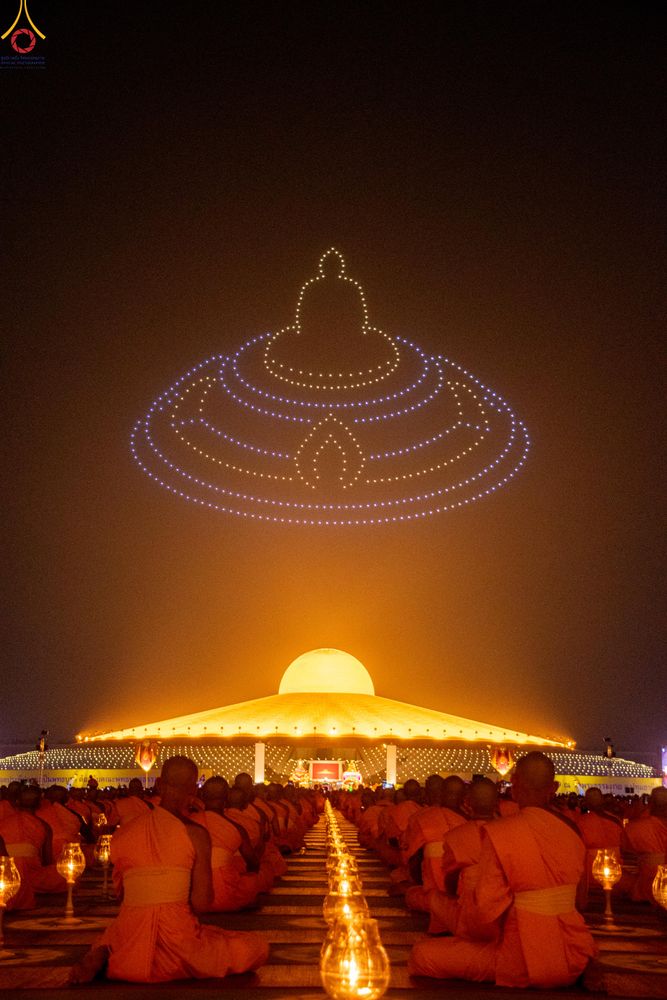 ภาพ No.308120:วันที่ 31 มกราคม พ.ศ. 2569 พิธีจุดประทีปธรรมถวายเป็นพุทธบูชา  และบูชาธรรมมหาปูชนียาจารย์ (ภาพชุดที่ 3) ณ วัดพระธรรมกาย ปทุมธานี ในโครงการธรรมยาตรา กตัญญูบูชา มหาปูชนียาจารย์ พระมงคลเทพมุนี(สด จนฺทสโร) พระผู้ปราบมาร อนุสรณ์สถาน 7 แห่ง ปีที่ 14