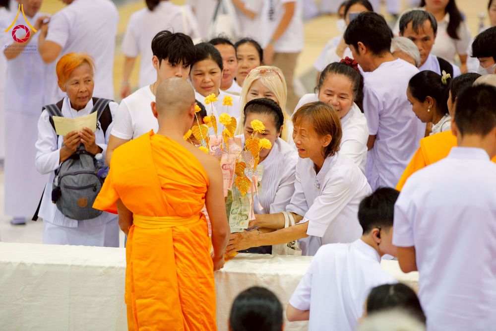 ภาพ No.264694:วันอาทิตย์ที่ 2 พฤศจิกายน พ.ศ. 2568 พิธีทอดกฐินสามัคคี ณ สภาธรรมกายสากล วัดพระธรรมกาย