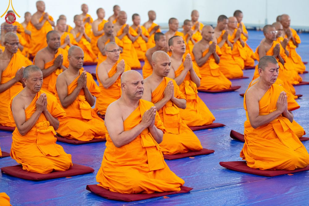 ภาพ No.315258:​วันอาทิตย์ที่ 22 มีนาคม พ.ศ.2569 สามเณรธรรมทายาทเนปาล 500 รูป ฟังธรรม สวดมนต์ ปฏิบัติธรรมร่วมกัน  ณ International Assembly and Meditation Hall Lumbini