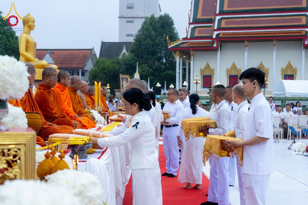 ภาพ No.284633:วันอาทิตย์ที่ 14 ธันวาคม พ.ศ.2568  พิธีทำบุญเมืองสุราษฎร์ธานี 110ปี และพิธีตักบาตรพระสงฆ์ 1,110 รูป  ณ บริเวณริมน้ำวัดกลาง (เก่า) ถนนบ้านดอน ตำบลตลาดใหม่ อำเภอเมือง จังหวัดสุราษฎร์ธานี