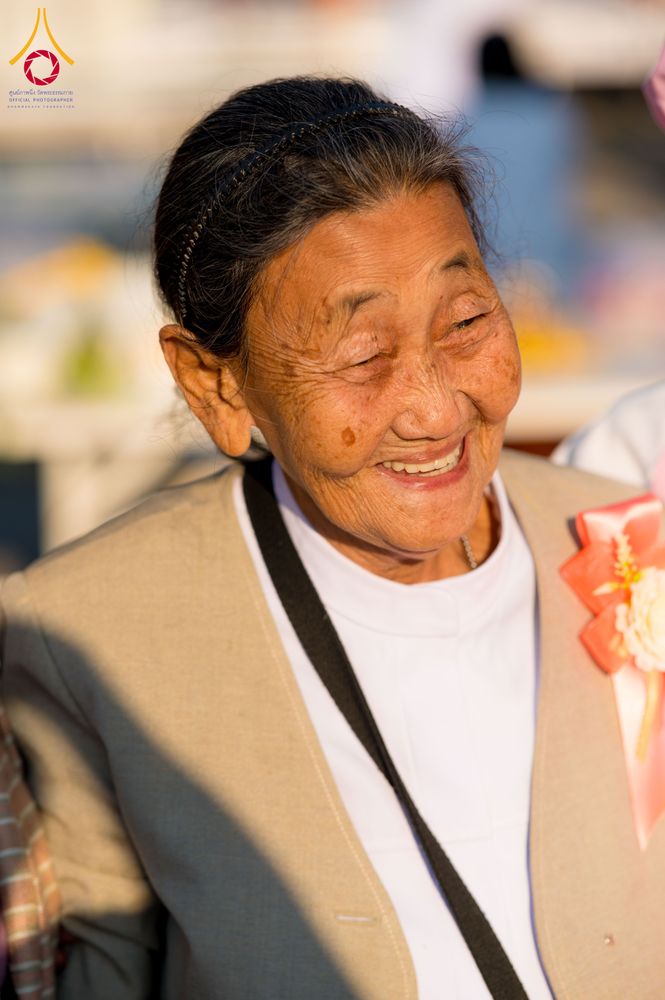 ภาพ No.292639:วันที่ 12 มกราคม พ.ศ. 2569 พิธีถวายภัตตาหารเป็นสังฆทาน แด่พระธรรมยาตรา ณ อนุสรณ์สถานมหาวิหารพระมงคลเทพมุนี (โลตัสแลนด์) อ.สองพี่น้อง จ.สุพรรณบุรี ในโครงการธรรมยาตรา กตัญญูบูชา มหาปูชนียาจารย์ พระมงคลเทพมุนี(สด จนฺทสโร) พระผู้ปราบมาร อนุสรณ์สถาน 7 แห่ง ปี